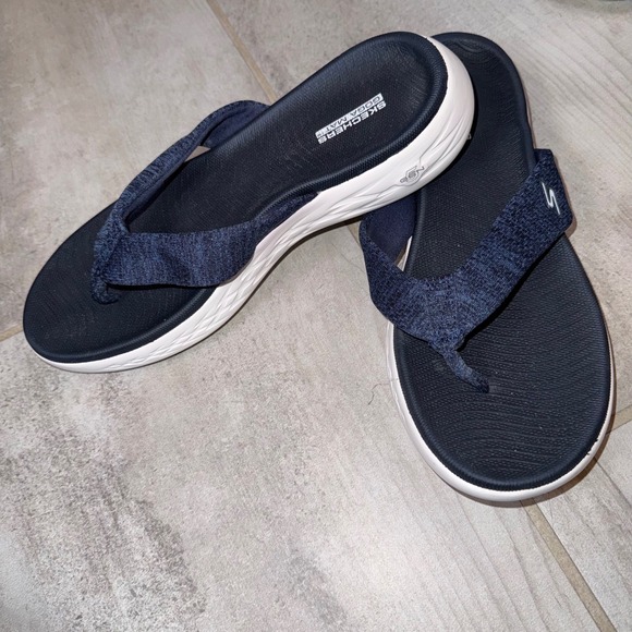 Skechers Goga Mat Blue Flip Flops Thong Sandals Comfort Shoes Women's - Picture 2 of 5